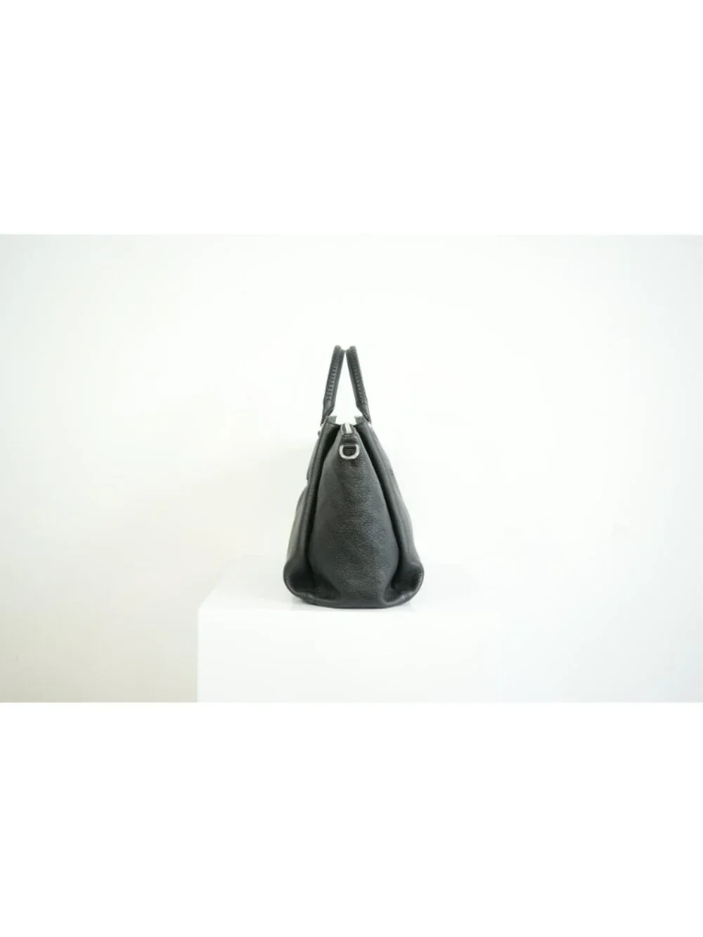 Louis Vuitton Black Monogram Mahina Haumea Perforated Calfskin Leather